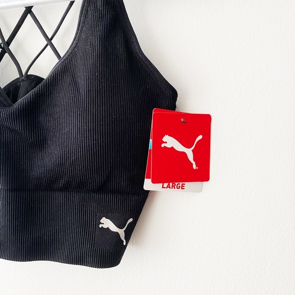BNWT Puma Sports Bra - Picture 2 of 3